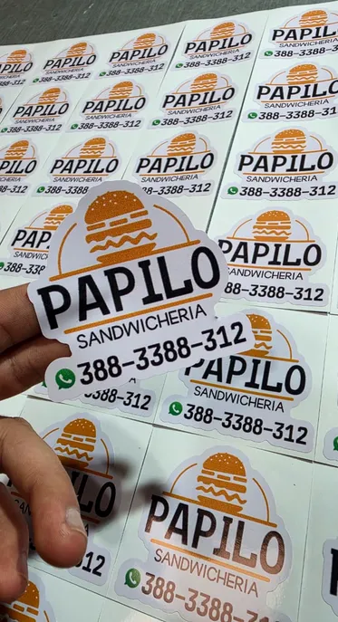 Trabajo de Merchandising realizado por RH Gráfica